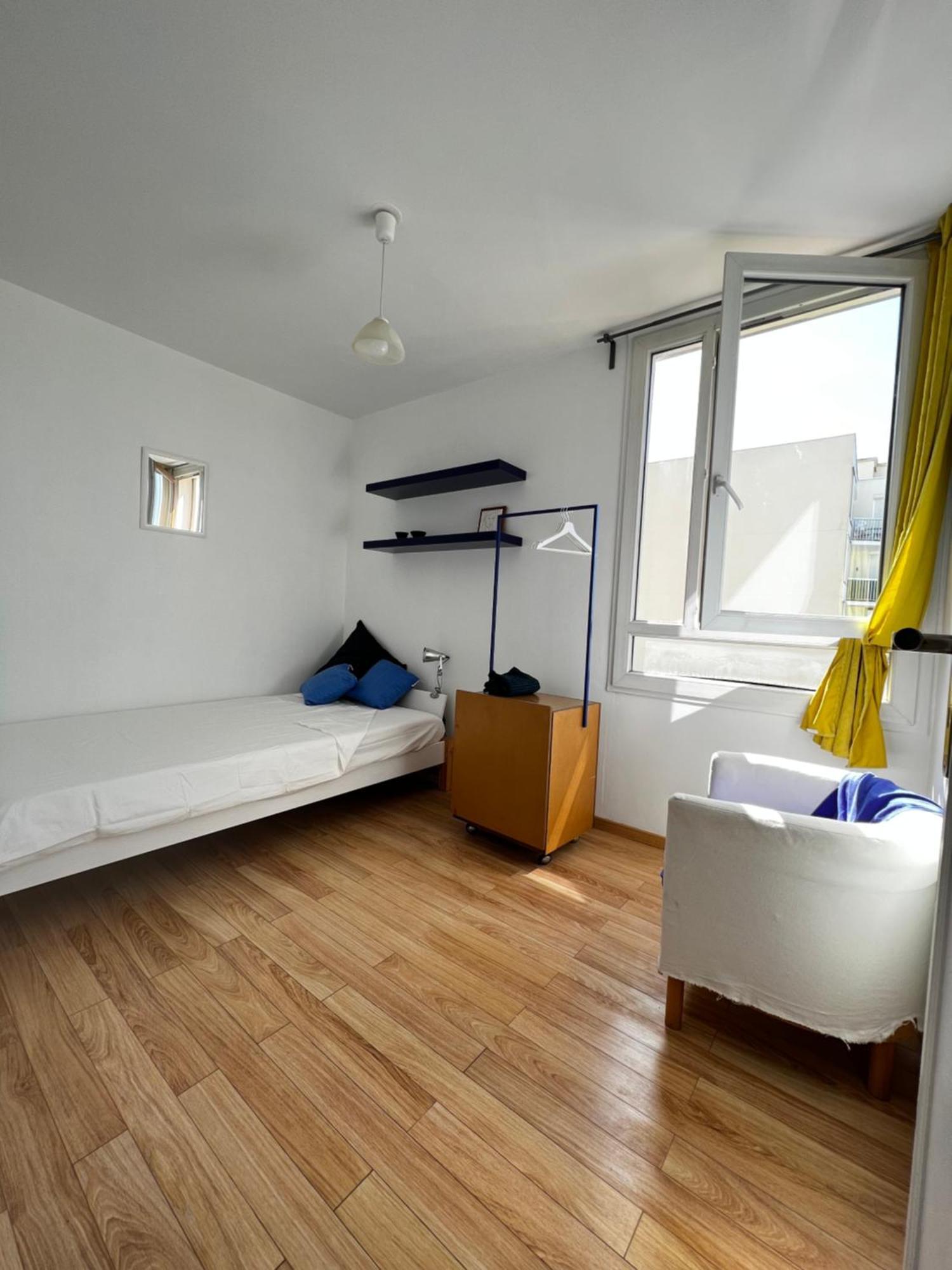 Chambre Famille D'Accueil Entre Paris Et Disney Douze Minutes Centre Paris Quinze Euros De Plus Pour Frais De Menage Неї-сюр-Марн Екстер'єр фото